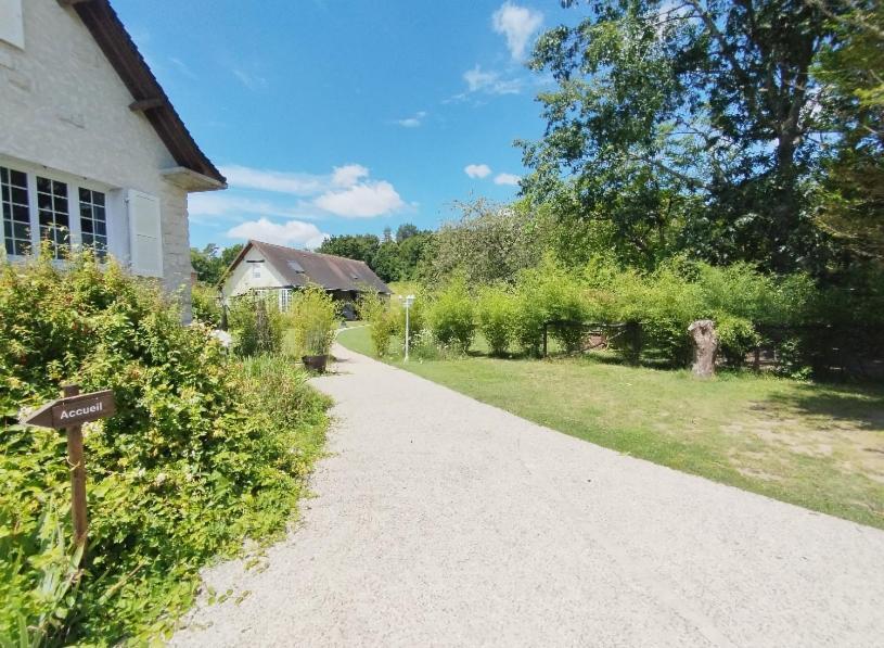 Au Bonheur De Cisse Bed & Breakfast *